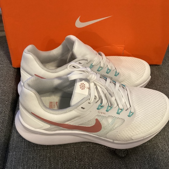 Nike Women’s Run Swift 3 Running Sneakers, size 6.5 - Picture 7 of 11
